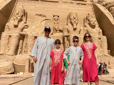 abu simbel en familia