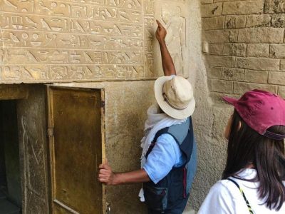 Guía de egipto explicando